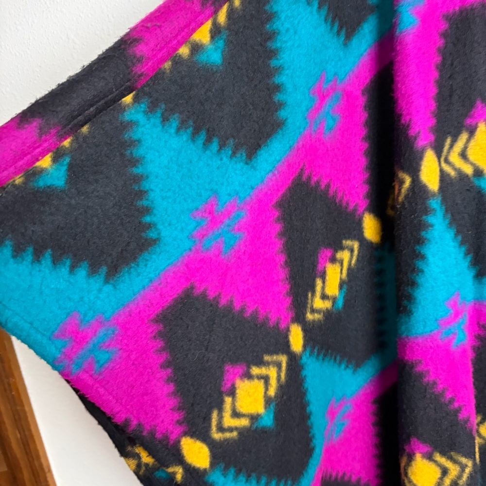 Vintage Specialty House Colorful Geometric Women's Poncho fleece Aztec print - Picture 6 of 9